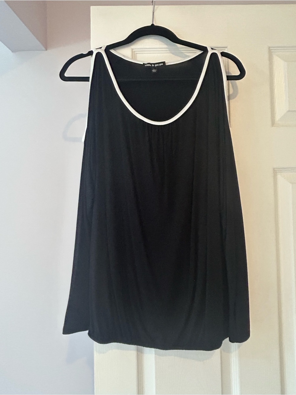 Cable & Gauge Black Tank Top with White Trim
